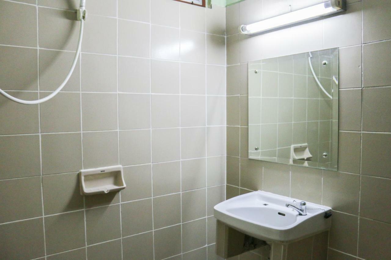 Nakornping Hotel Бангкок Екстер'єр фото